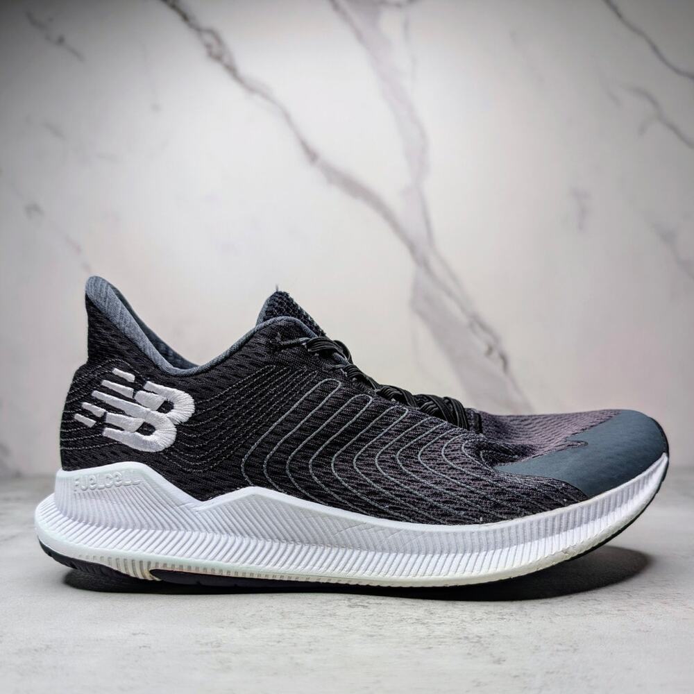 New‎ Balance FuelCell Propel V1 Womens Running Shoes - US 7 Black Gray WFCPRLB1